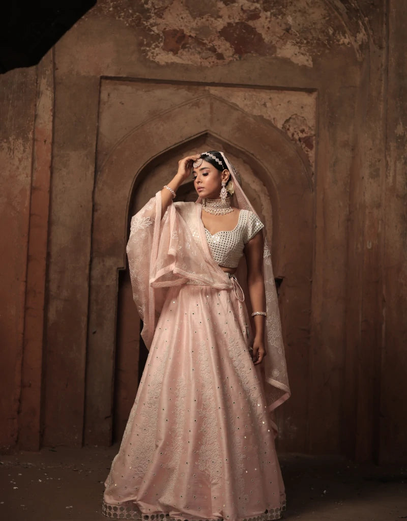 GULAABI LEHENGA
