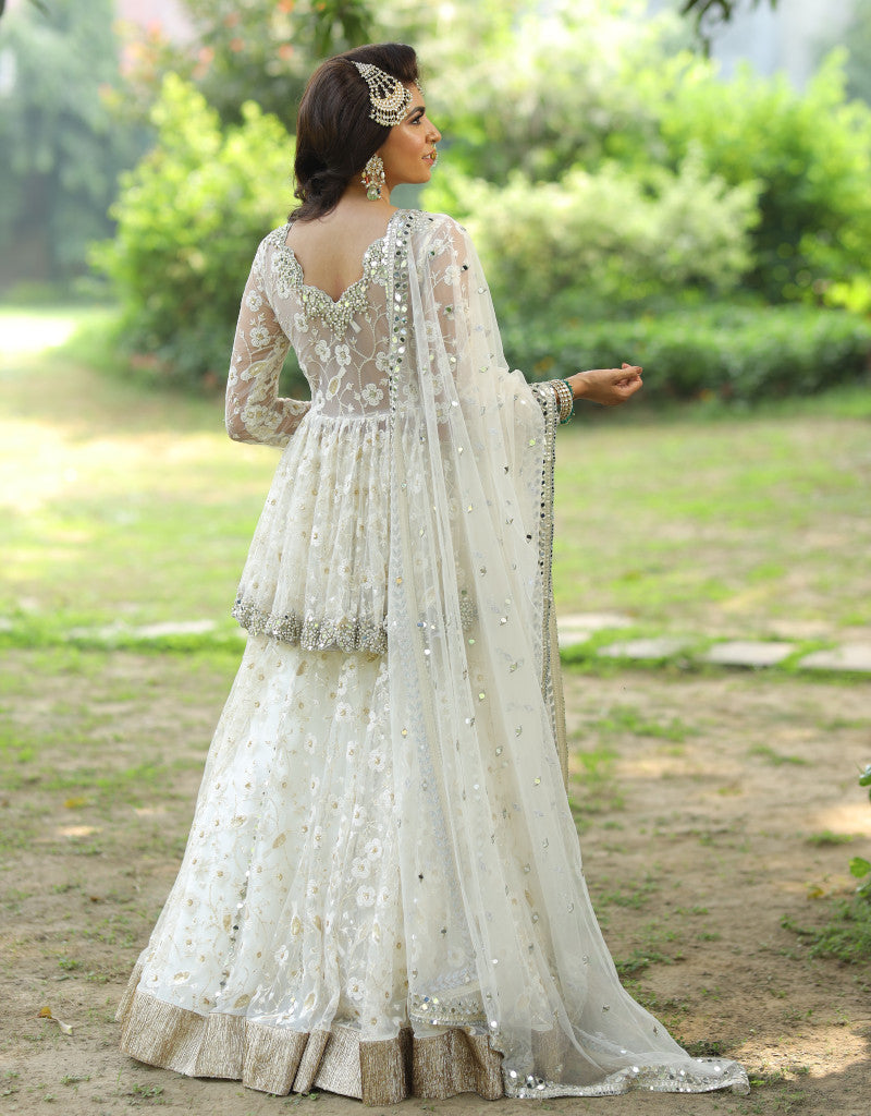 KAFOORI-lehenga-ethnic-indianwear-Manvi Kapoor
