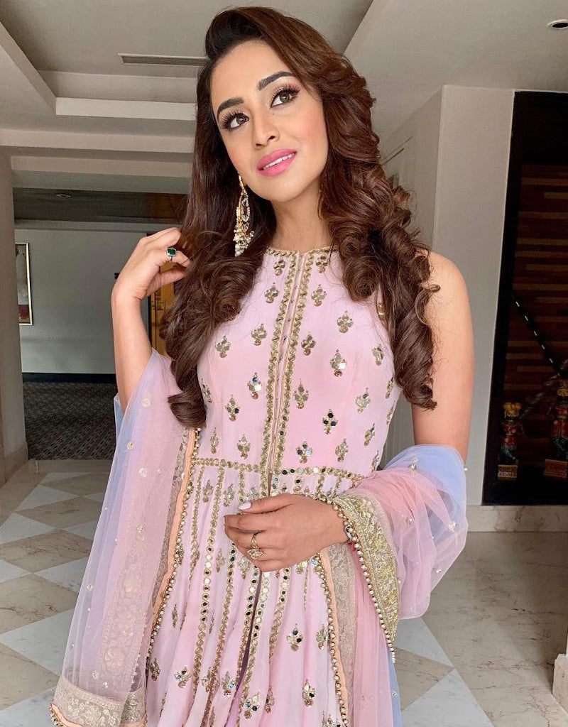 Manvi Kapoor-Celebrity-Musskan-Sethi-wearing-Baby-Pink-Garara-Set-Ethnic-Indian-Womenswear