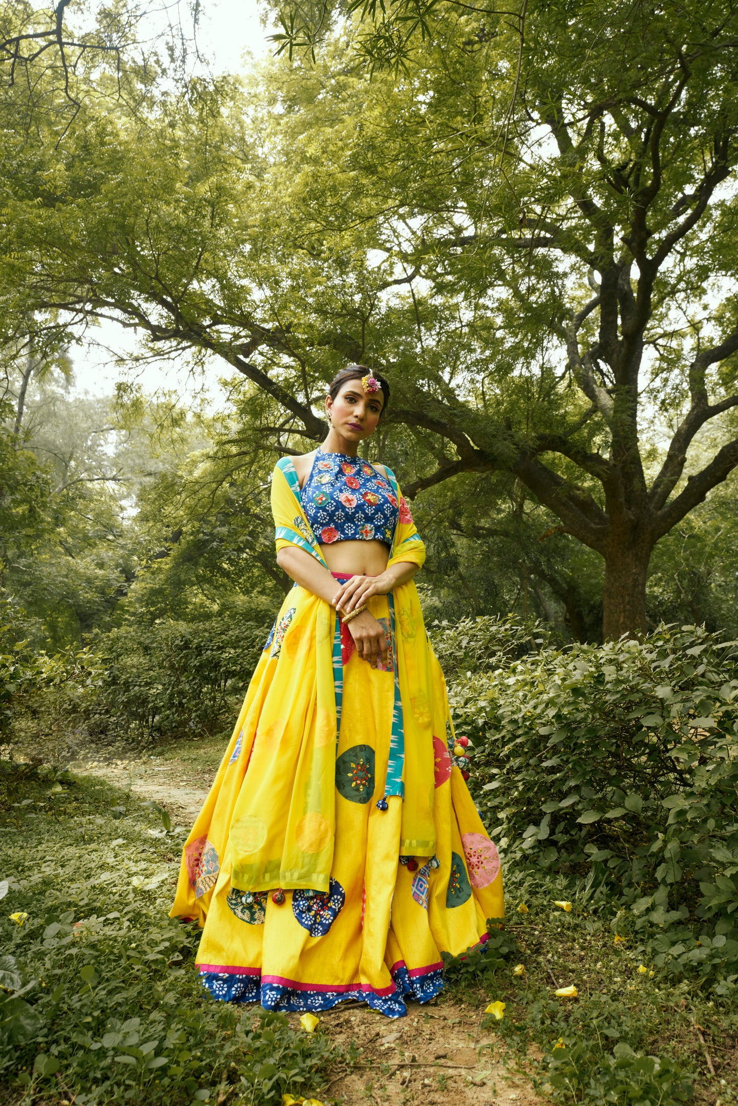 Manvi-Kapoor-Yellow-Rangeen-Lehenga-Ethnic-Indian-Womenswear