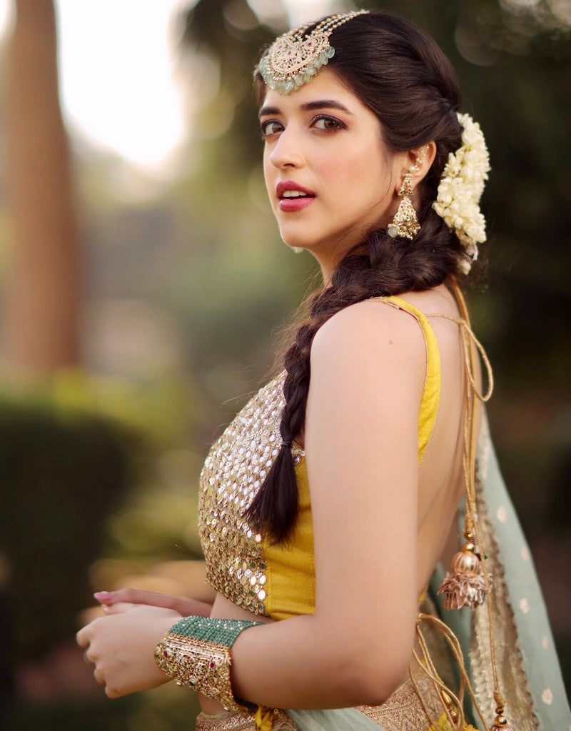 SUNHERA-lehenga-ethnic-indianwear-Manvi Kapoor